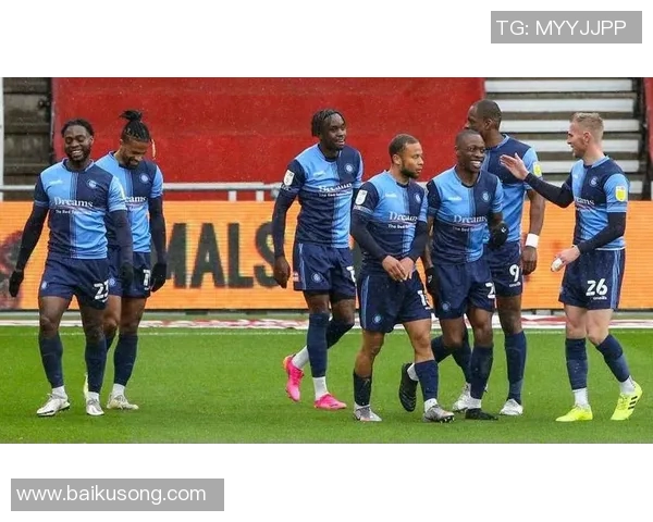 吉灵汉姆与伊普斯的精彩对决分析及赛季展望